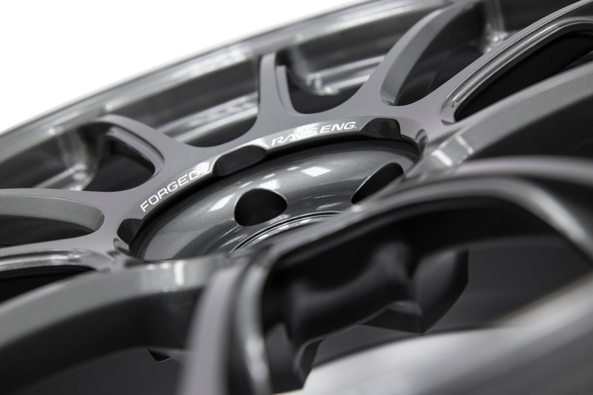 VLKWKZX38EG Volk ZE40 Gunmetal 18x9.5 +38 - 2015+ WRX / 2015+ STIx4,