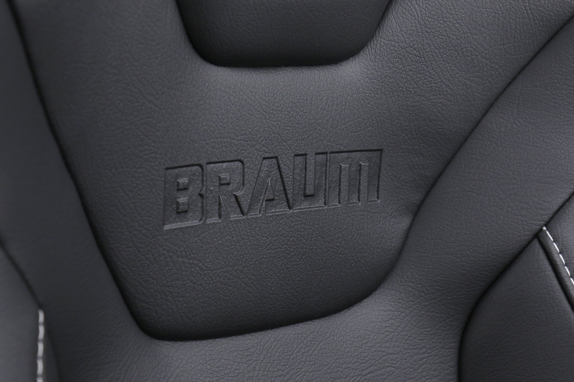 BRMBRR1X-BDDWS Braum Elite-X Series Racing Seats Diamond Edition White Piping Pair - Universal,