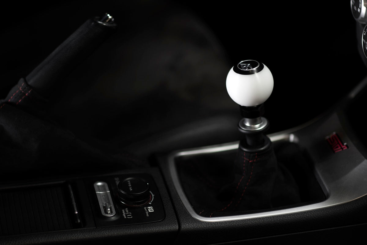 ASA1501010203 AutoStyled Subaru 6 Speed shift knob Black with White Delrin Center,