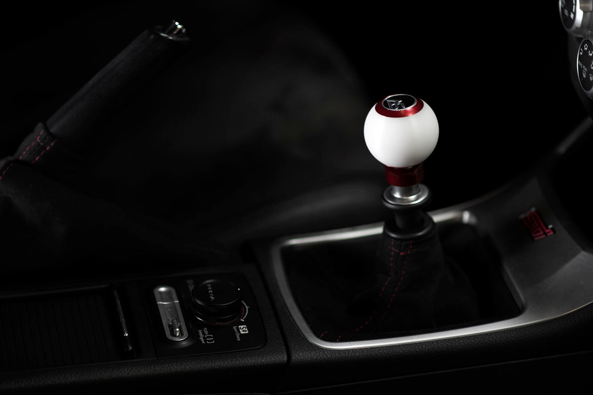 ASA1501010101 AutoStyled Subaru 6 Speed shift knob Red with White Delrin Center,